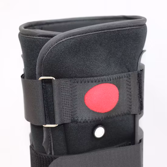 Stivale alto in poliestere traspirante con airbag per frattura del piede